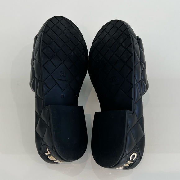 CHANEL 23C BLACK LEATHER PLATFORM SLIDE SANDALS SIZE IT 38 / US 8 - Picture 15 of 15